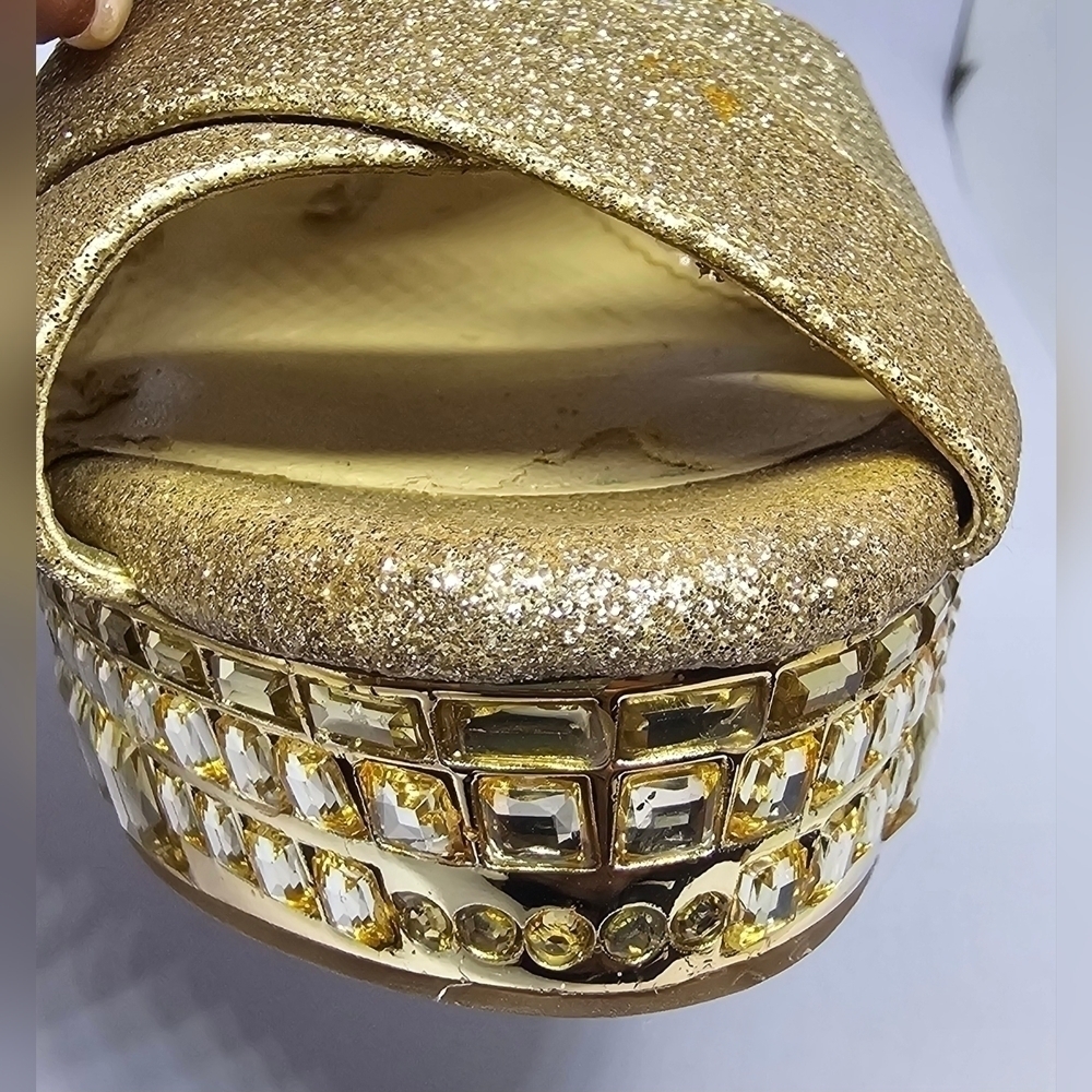 Gianni Bini Gold Glitter Strappy Sandals - Size 8.5 - Picture 5 of 10